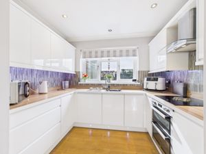 Kitchen area- click for photo gallery